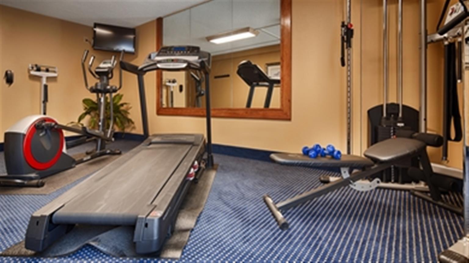 Best Western Plus Yadkin Valley Inn & Suites Jonesville Екстериор снимка